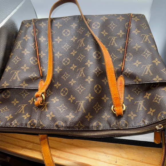 Louis Vuitton Totally MM - Picture 5 of 5